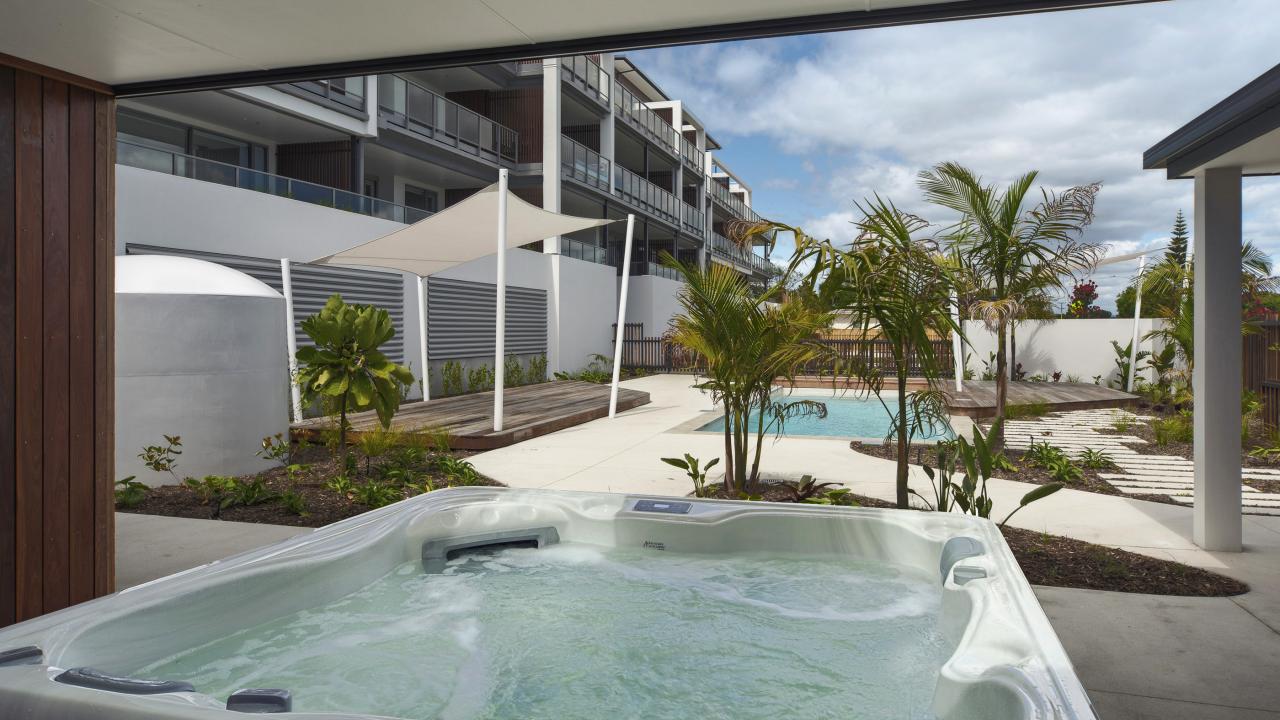 Oceanview Apartment with Spa & Swimming Pools